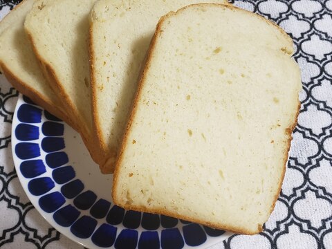 ヘルシー！豆腐と甘酒のふわもち食パン♡